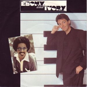 Albumcover Paul McCartney und Stevie Wonder - Ebony And Ivory / Rainclouds