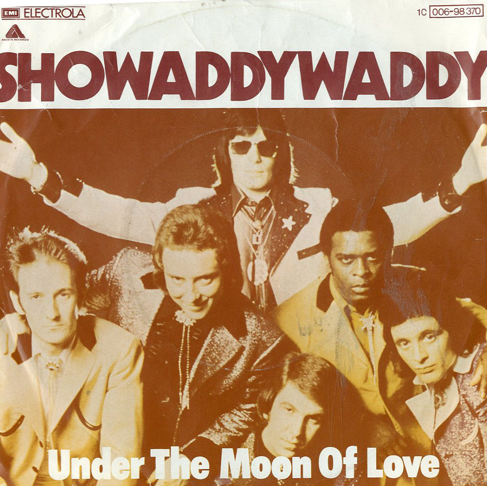 Albumcover Showaddywaddy - Under The Moon Of Love / Lookin Back